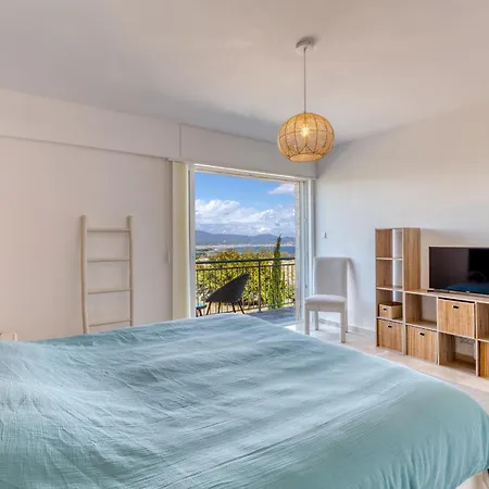 Villa Stunning Sea View Cote D'azur - Rives D'or *